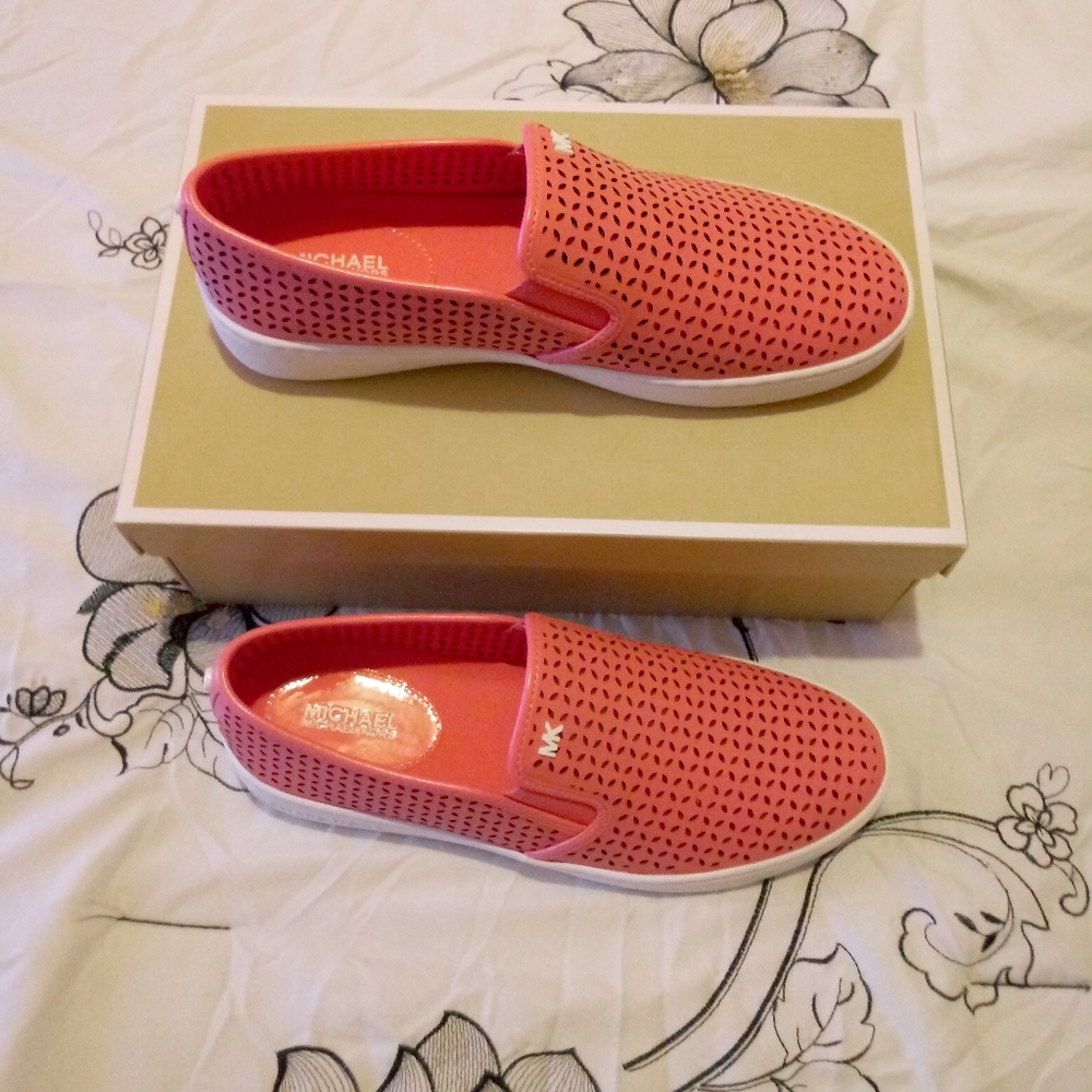 Michael Kors Olivia Slip On Sneakers - Picture 2 of 16